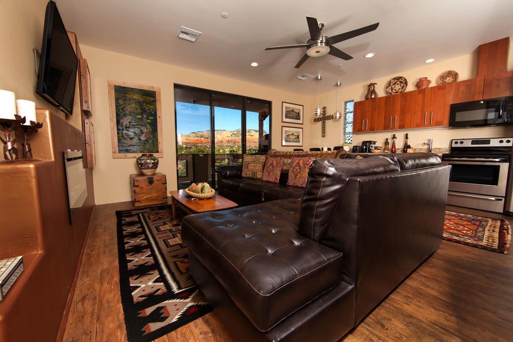 A Sunset Chateau Sedona Room photo